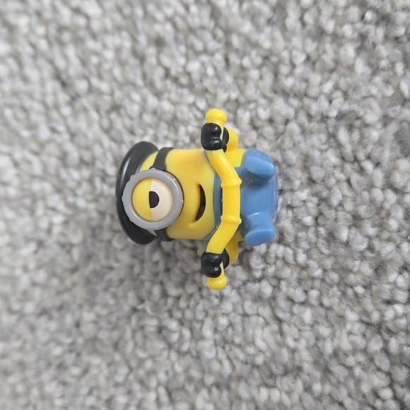 Minion Other - Tiny Toy Minion